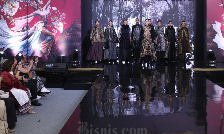 Parade Wastra Nusantara
