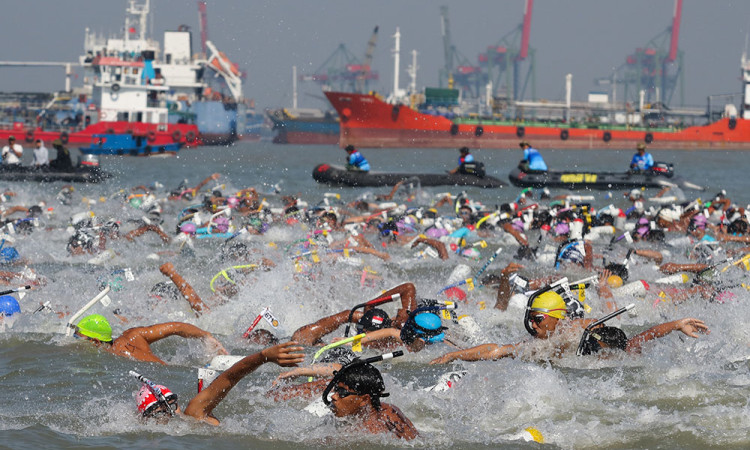 Lomba Fin Swimming Selat Madura Piala KSAL 2025