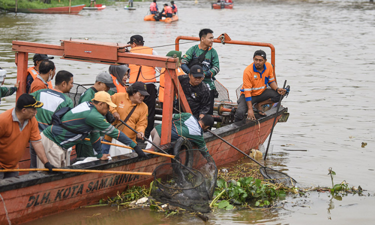 Gerakan Bersih Sungai Karang Mumus