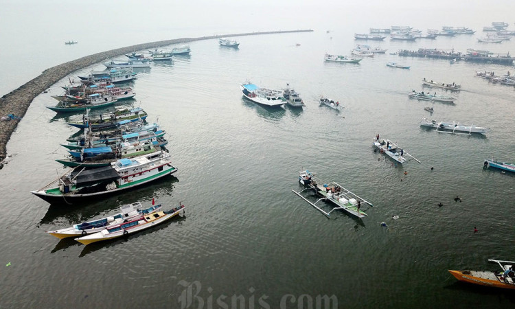 Pasokan Ikan Tangkapan di Laut Jawa Menurun Akibat Lautan Tercemar Oleh Sampah
