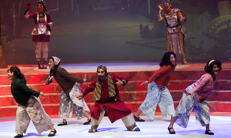Pertunjukan Teater Koma Bertajuk Mencari Semar