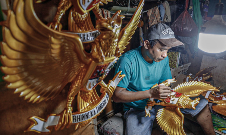 Peningkatan Penjualan Kerajinan Patung Garuda Pancasila