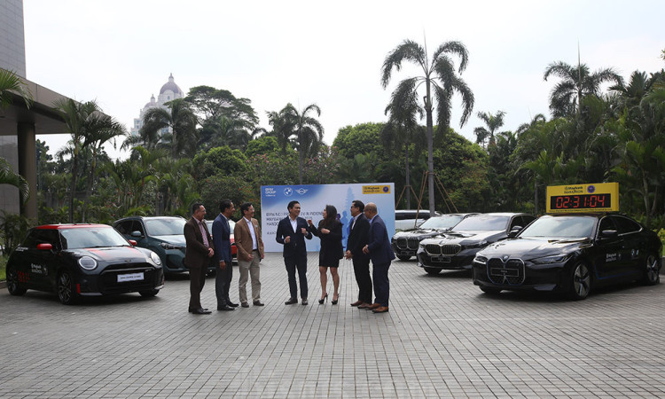 BMW Group Indonesia Kembali Menjadi Sustainable Mobility Partner Maybank Marathon 2025