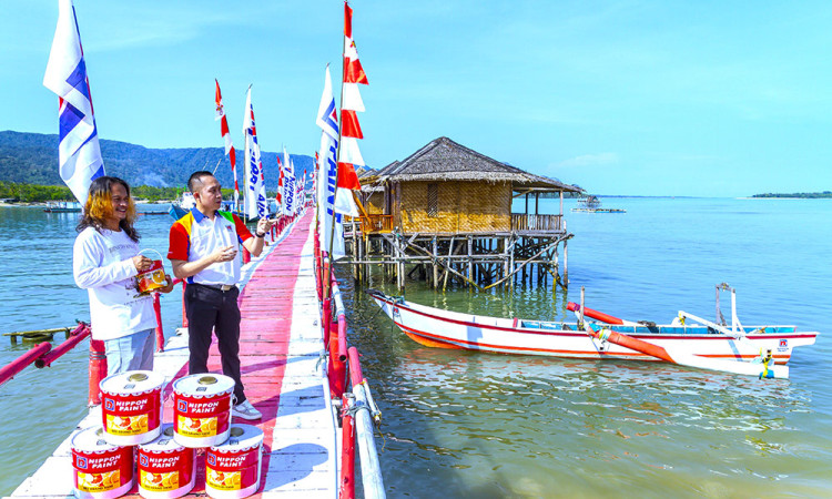 Nippon Paint Sambut Hari Kemerdekaan melalui Program CSR Merah Putih untuk Nelayan dan Masyarakat Pesisir