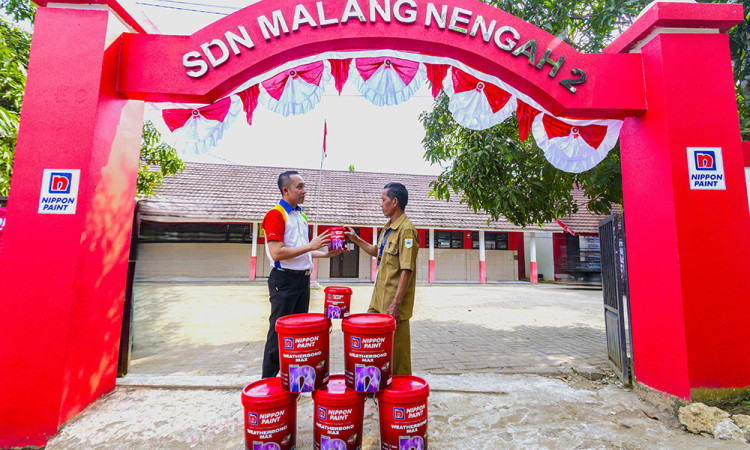 Nippon Paint Sambut Hari Kemerdekaan melalui Program CSR Merah Putih untuk Nelayan dan Masyarakat Pesisir