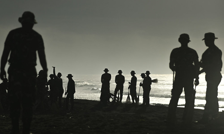 Karya Bakti Pembersihan Pantai
