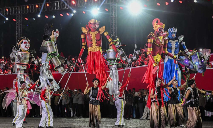 Pesta Rakyat dan Karnaval Kemerdekaan Diserbu Warga