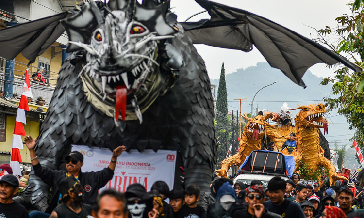 FestivaL Ogoh-ogoh Meriahkan  Hari Kemerdekaan di Garut