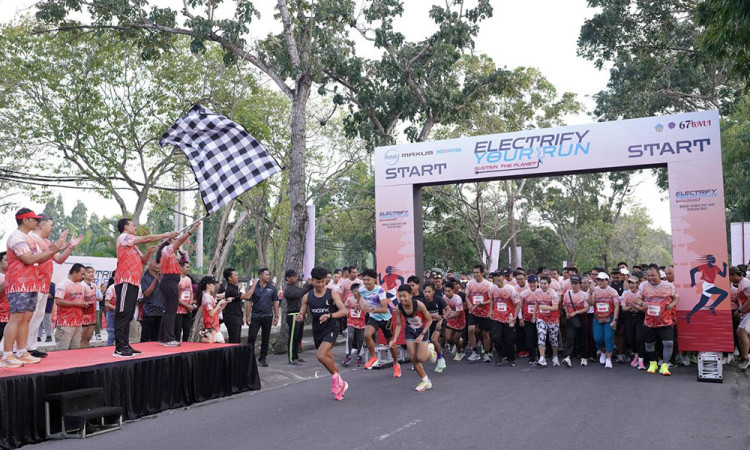 Ribuan Pelari Meriahkan Bali Fun Run by Indomobil