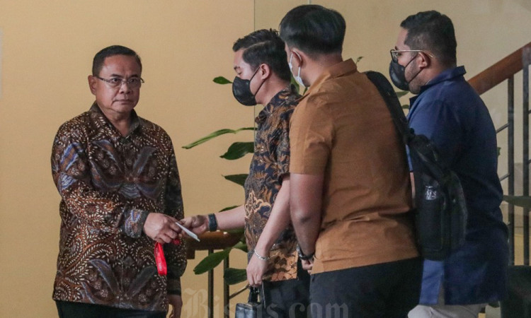 Bupati Pati Sudewo Diperiksa KPK Terkait Dugaan Korupsi Proyek Kereta Api