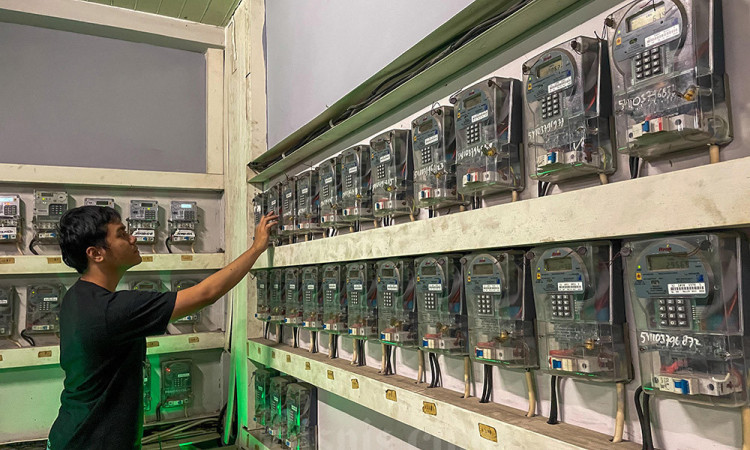ESDM Ungkap 1,28 Juta Rumah Tangga Belum Dapat Akses Listrik