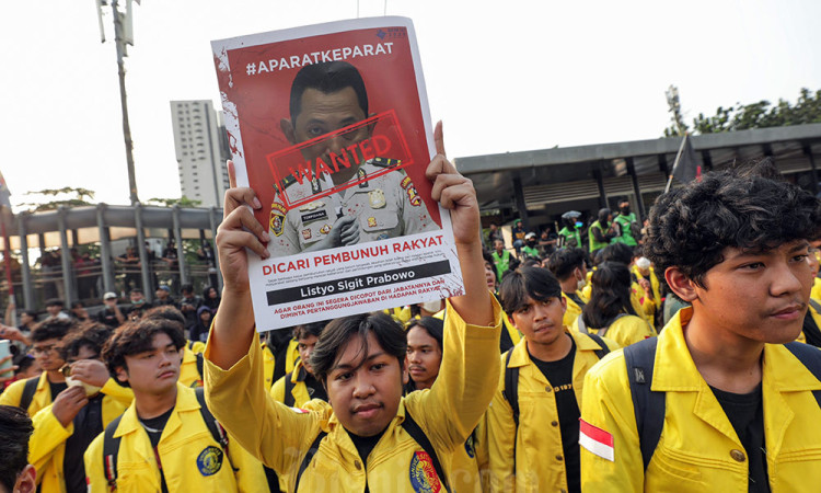 BEM-SI Kepung Polda Metro Jaya Tuntut Keadilan Affan Kurniawan, Ojol yang Tewas Dilindas Brimob