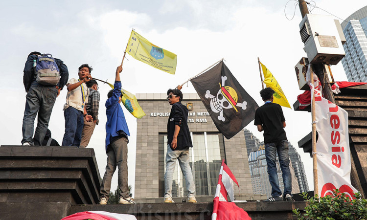 BEM-SI Kepung Polda Metro Jaya Tuntut Keadilan Affan Kurniawan, Ojol yang Tewas Dilindas Brimob