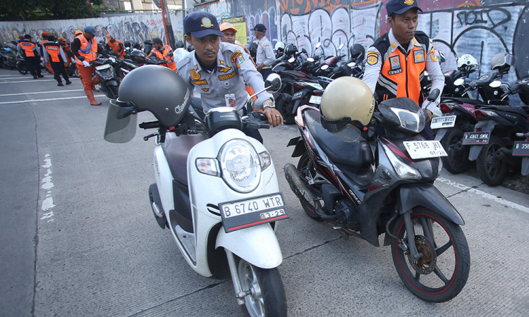 Pemprov DKI Tertibkan Parkir Liar, Warga Diimbau Gunakan Fasilitas Resmi