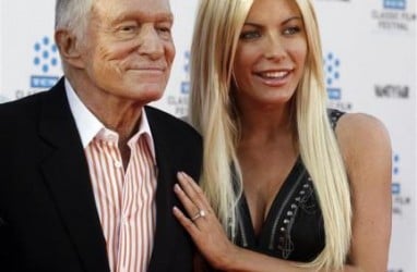 Gadis Cantik di Seputar Bos Playboy Hugh Hefner