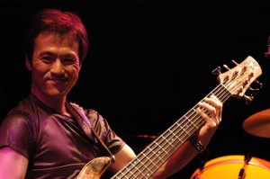 TETSUO SAKURAI: Bassist Jazz Asal Negeri Sakura yang Murah Senyum