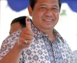 Presiden SBY, Ternyata Suka Habiskan Waktu di Toko Buku