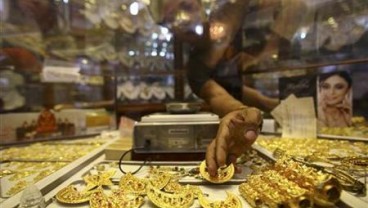 Harga Emas di Bursa Comex Turun 1,23% Per Ounce