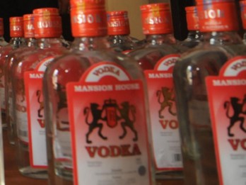 Hangatnya Vodka di Tahun Baru di Moscow