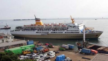 KM Bangka Jaya Nyaris Terbalik di Pelabuhan Priok