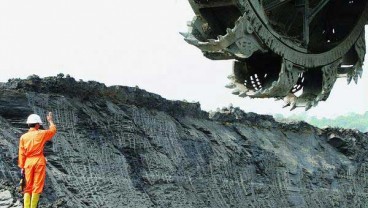 Regulasi Minerba Pengaruhi Pembiayaan Alat Berat