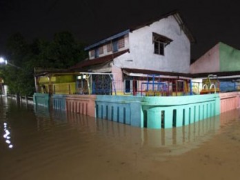 Citarum Meluap, Sejumlah Perumahan di Karawang Terendam Banjir