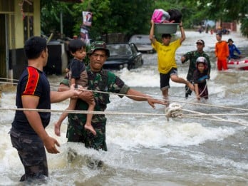 Pangdam: Turunkan Pasukan Tempur untuk Bantu Korban Bencana