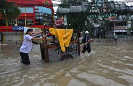 Banjir Jakarta, Omzet Pusat Belanja Berpotensi Turun 40%