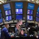 Indeks S&P 500 Menguat 0,1%, Dow Jones Turun 0,3%