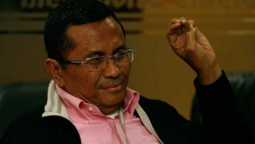 Dahlan Iskan Poco-Poco Bersama 7.000 Warga Bandar Lampung