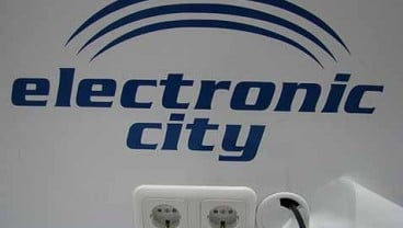 Electronic City Raih Superbrand Award 2014