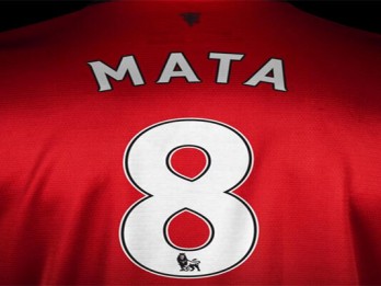 Juan Mata Bernomor Punggung 8 di Manchester United