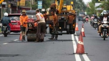 Jalan Rusak: Manado dan Pantura Terparah