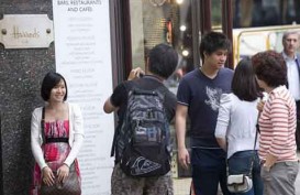 Orang China Habiskan US$1,8 triliun Untuk Wisata?