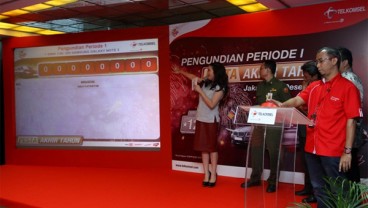 Siswi SMK Ini Dapat BMW seri 116i dari Telkomsel