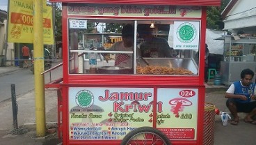 Menikmati Gurihnya Bisnis Jamur Crispy