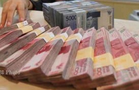 Kurs Tengah BI Melemah ke Rp12.174/US$