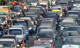 JELAJAH PANTURA: Jalan di Tuban Rusak, Macet di Jenu Mengular 5 KM