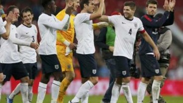 Roy Hodgson: John Terry Selesai...