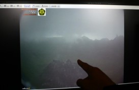 Erupsi Gunung Kelud, Hujan Abu dan Kerikil Capai Tulungagung Berjarak 60 Km