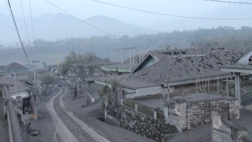 Abu Gunung Kelud Bisa Picu Asma, Begini Prosesnya