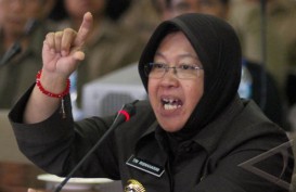 Wali Kota Surabaya Risma Tegang Saat Ditanya Pengundurandirinya