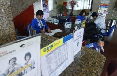 Bank Bebankan Iuran OJK ke Nasabah