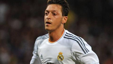 Hadapi Sunderland, Arsenal Mungkin Tak Turunkan Mesut Ozil