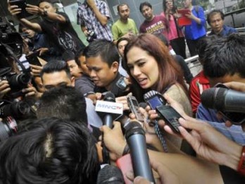 CATHERINE WILSON Akhirnya Bersaksi di KPK