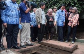 Jokowi: Trotoar Dipercantik, Malah Sumbat Saluran Air