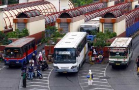 Pemprov DKI Tunda Teken Standard Pelayanan Minimal Bus