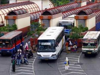 Pemprov DKI Tunda Teken Standard Pelayanan Minimal Bus