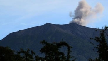 Gunung Marapi di Sumbar Erupsi, Meski Berstatus Waspada