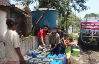 Warga Sekitar Gunung Kelud Butuh Air Bersih